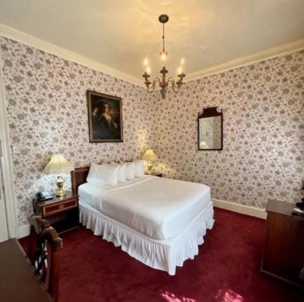 Copper Queen Hotel image 29